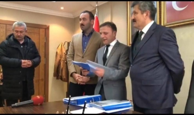 Çağlayan, “Zaimoğlu, karşımızda el pençe divan dururdu”