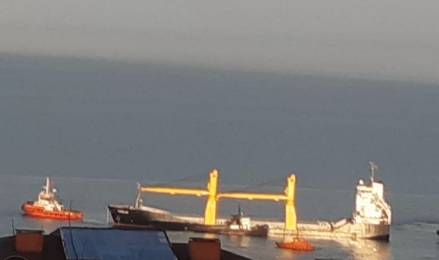 Demir yüklü gemi Zonguldak açıklarında arızalandı!