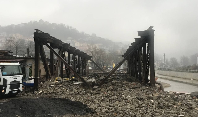 Fevkani Köprüsü’nün son parçası anıt gibi kalsın