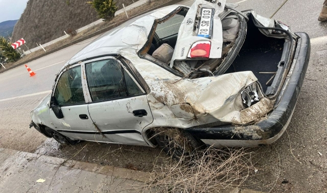 Korkunç kaza! Sürücünün eşi hayatını kaybetti