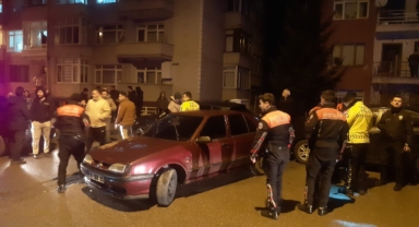 Polisten kaçarken park halindeki otomobili hurdaya çevirdi!