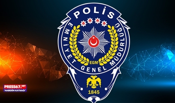 Skandalın böylesi! Memur suçüstü yakalandı...