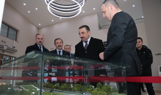 Zonguldak Valisi Hacıbektaşoğlu'ndan Belediye Başkanı Dr. Ömer Selim Alan'a Önemli Ziyaret