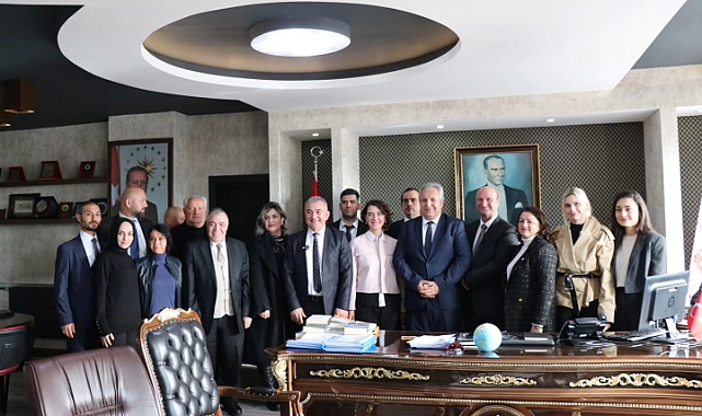 Sesli ve ekibi Kaymakam Yapıcı’yı ziyaret etti 