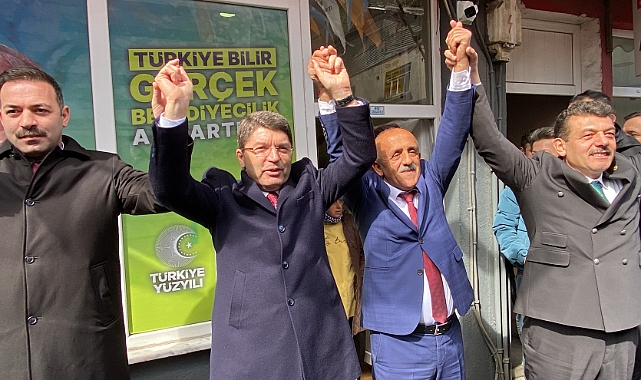 Bakan Tunç, Hikmet Bektaş için destek istedi: Oyları bölmeyelim!