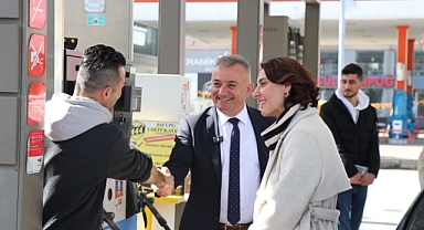 Kepez'de Sesli ve ekibine sevgi seli