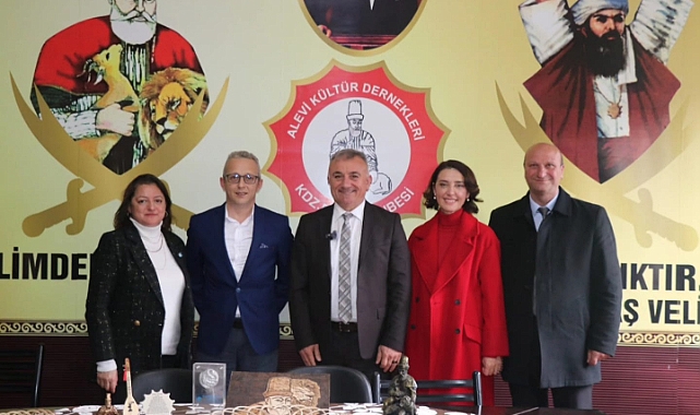 Sesli ve ekibi Cemevi’nde alevi vatandaşlarla buluştu