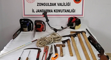 Evden ne bulduysalar çalmışlar!