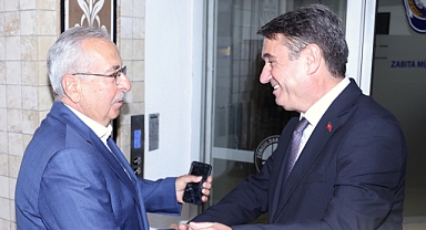 Eski Bakan Zeki Çakan Zonguldak Belediyesi'ni ziyaret etti