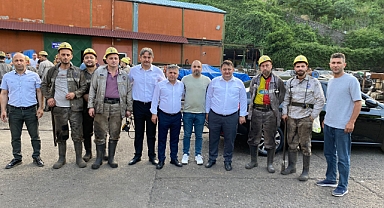 Madenciyle bayramlaştılar