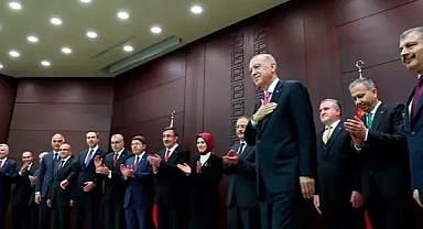 Cumhurbaşkanı Erdoğan imzaladı! Kabine'de 2 Bakan değişti! İşte yeni Bakanlar...