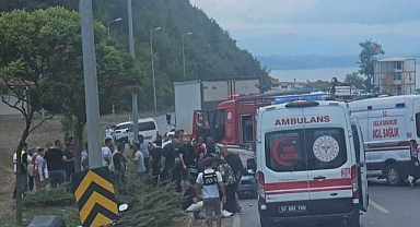 Alaplı'da feci kaza! Sürücü öldü, otomobildekiler yaralandı...
