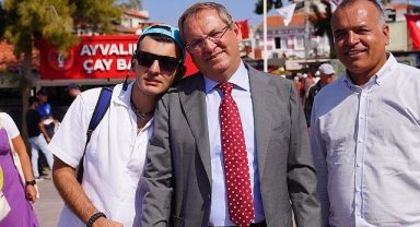 Ayvalık'ta 32'inci kez düzenlenen "Ayvalık Engelliler Şenliği" başladı.