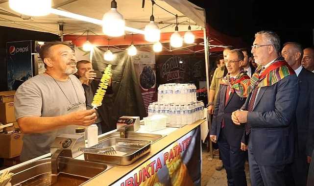 Bakan Işıkhan, Pazaryeri'ni Ziyaret Etti