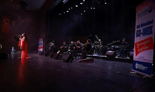 Bozkırın tezenesi Neşet Ertaş türkülerle anıldı