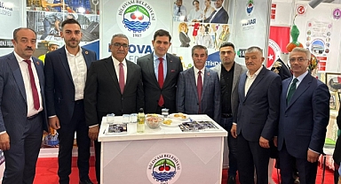 Dilovası Belediyesi İstihdam Standı'na Yoğun İlgi Gözlemlendi