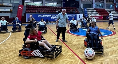 İzmir'de Engeller Tekerlekli Sandalye Futbolu ile Yenildi