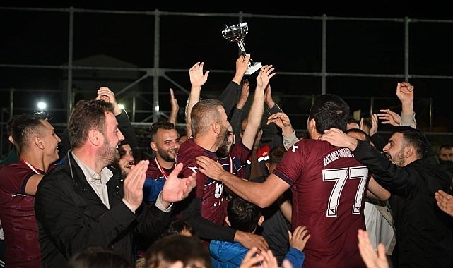 Kadıköyspor'un kupası Kocaman'dan