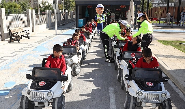 Konya Karatay'da Geleceğin Sürücüleri İçin Eğitim Programı Düzenleniyor