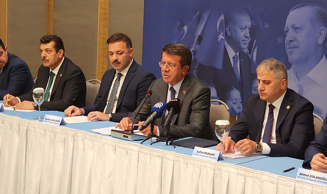 Nihat Zeybekci: "Enflasyonla Mücadelede Üretim ve Yatırımlar Kritik Rol Oynayacak"