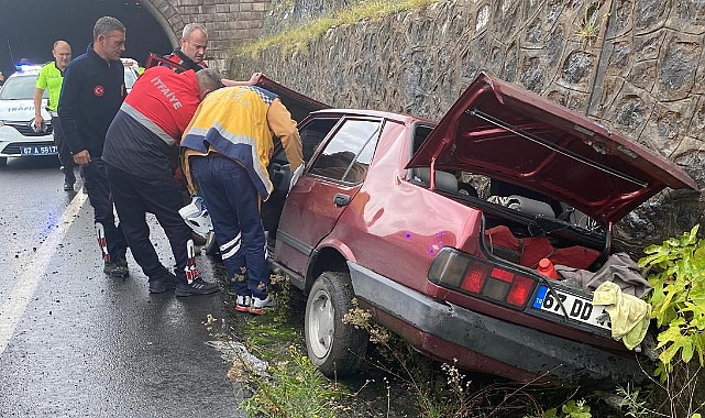 Zonguldak'ta Trafik Kazası: Araç Kanala Düştü, İki Kişi Yaralandı