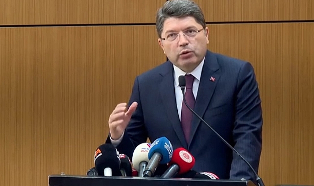 Bakan Tunç, Bursa'dan Yeni Anayasa Mesajı Verdi