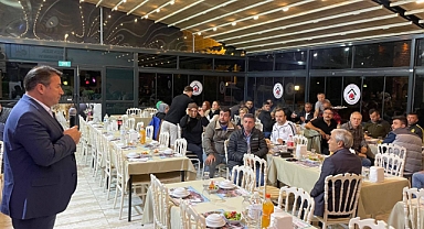 Başkan Ulupınar, Fen İşleri Müdürlüğü Ekibiyle Akşam Yemeğinde Bir Araya Geldi