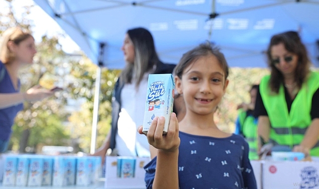 Büyükşehir Belediyesi'nden Çocuklara 70 Bin Paket Süt Dağıtımı Yapıldı