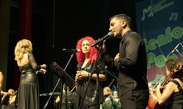 Büyükşehir’in Kent Orkestrası, 90'lar Konseriyle Nostalji Rüzgarı Yarattı