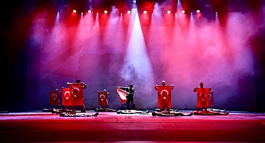 Denizli Büyükşehir’den 101. yılda muhteşem gösteri