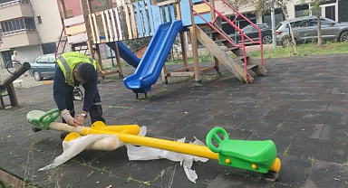 Devrek Belediyesi parklarda bakım ve onarım çalışmalarını sürdürüyor
