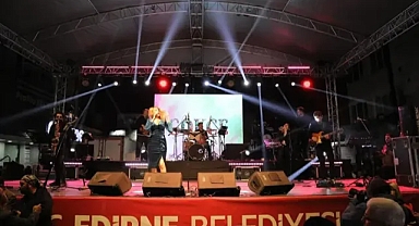 Edirne'de 29 Ekim Coşkusu Gökçe Konseriyle Zirveye Ulaştı