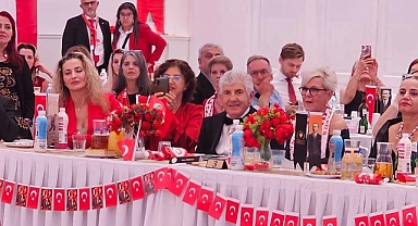 Hollanda'da 9. Altın Lale ile Cumhuriyetin 101. Yılı Coşkuyla Kutlandı