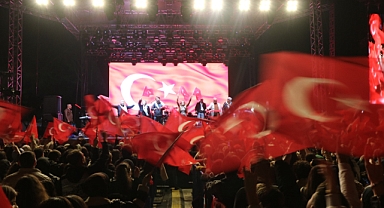 Kdz. Ereğli, Atatürk ve Cumhuriyet için yürüdü
