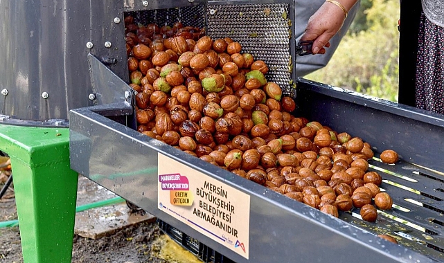 Mersin Büyükşehir, Üreticiyi Makine Ekipmanla Da Destekliyor