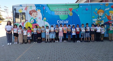 Mobil Kütüphane, Yeni Eğitim Yılında İlk Kez Öğrencilerle Buluştu