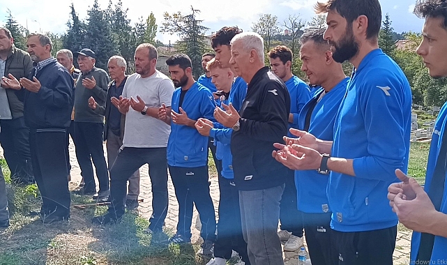 Pazaryerispor Sezonu Açtı: Merhum Mustafa Nemni Anıldı