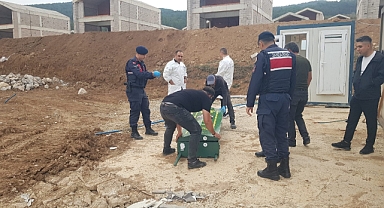 Şantiye banyosunda kahreden ölüm