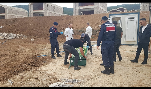 Şantiye banyosunda kahreden ölüm