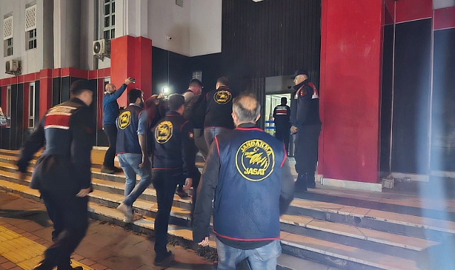 Silah ticaretindeki anlaşmazlık cinayete yol açtı; suçunu itiraf etti