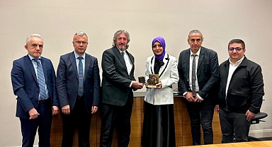 ZGC Külliyede Başdanışman Saadet Oruç'u ziyaret etti