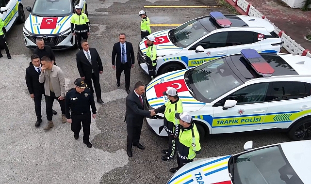 Zonguldak Emniyeti'ne Trafik ve Asayiş Hizmetleri İçin 16 Yeni Araç Teslim Edildi