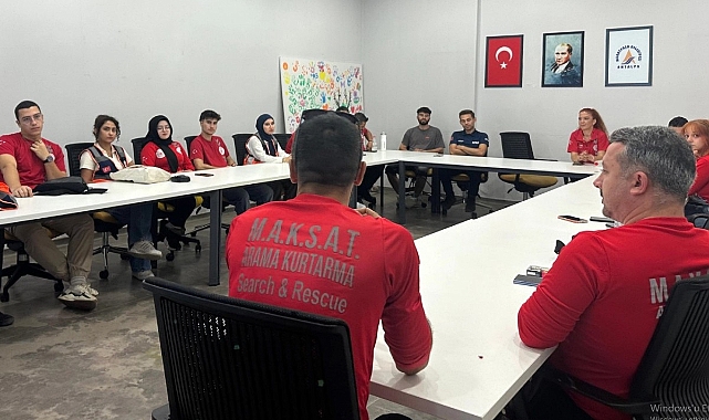 Antalya Muratpaşa'da Arama Kurtarma Birlik İçi Eğitimi Düzenlendi
