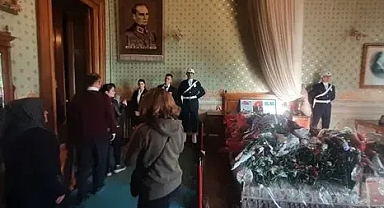 Atatürk’ün Hayata Gözlerini Yumduğu Odaya Yoğun Ziyaret