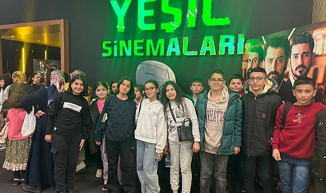 Başarılı Öğrenciler Ödüllerini Sinema Gösterimiyle Aldı