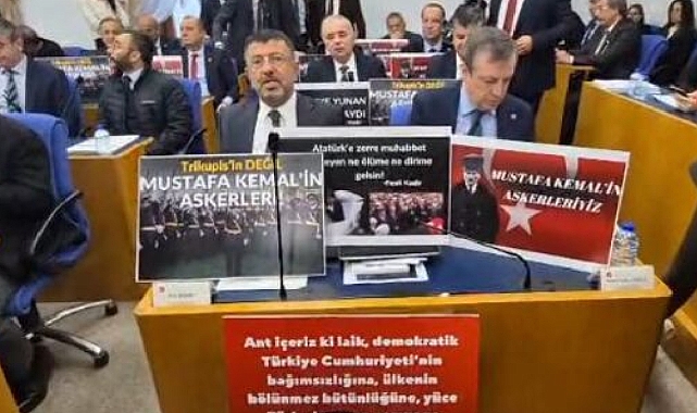 Bütçe Görüşmeleri, CHP'nin "Mustafa Kemal’in Askerleriyiz" Protestosuyla Başladı! Bakan Güler, Yanıtını Verdi