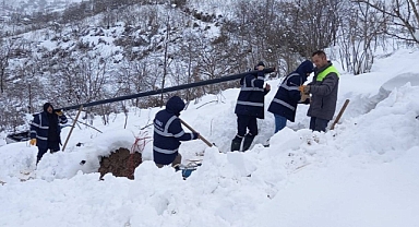 Büyükşehir, Kar ve Kışa Rağmen Çalışmalara Devam Ediyor