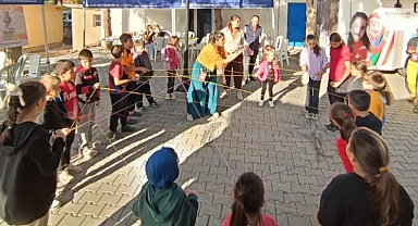 Çocuk Kütüphaneleri Projesi 'Birlikte Tasarlıyoruz' İle Başladı