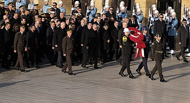 Cumhurbaşkanı Erdoğan ve Devlet Erkanı, Atatürk’ü Anıtkabir’de Huzurunda Andı