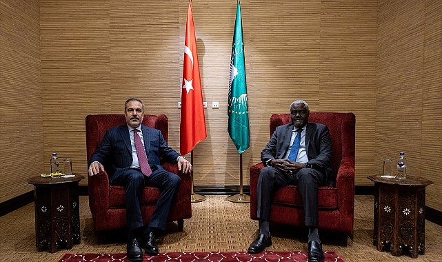 Dışişleri Bakanı Hakan Fidan, Cibuti'de Afrika Birliği Başkanı ile Görüştü